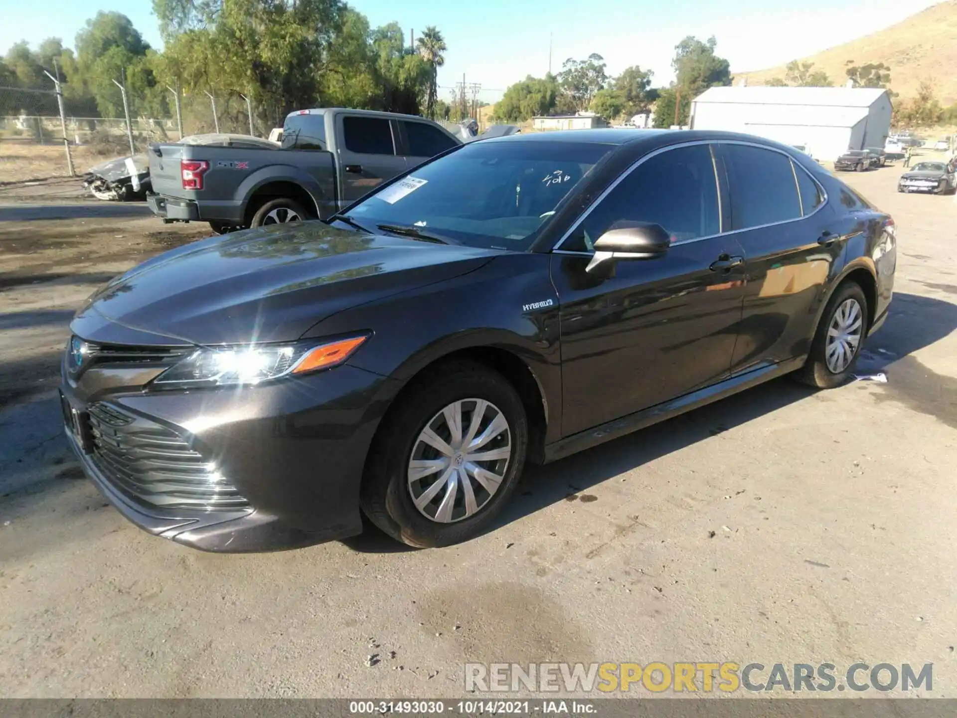 2 Photograph of a damaged car 4T1B31HK7KU511322 TOYOTA CAMRY 2019