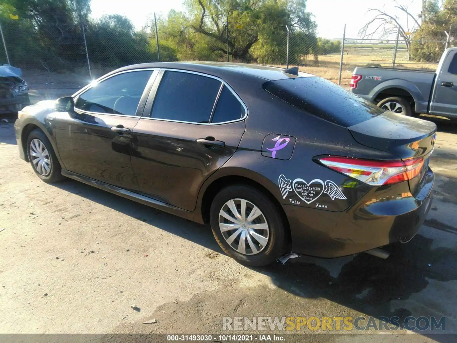 3 Photograph of a damaged car 4T1B31HK7KU511322 TOYOTA CAMRY 2019