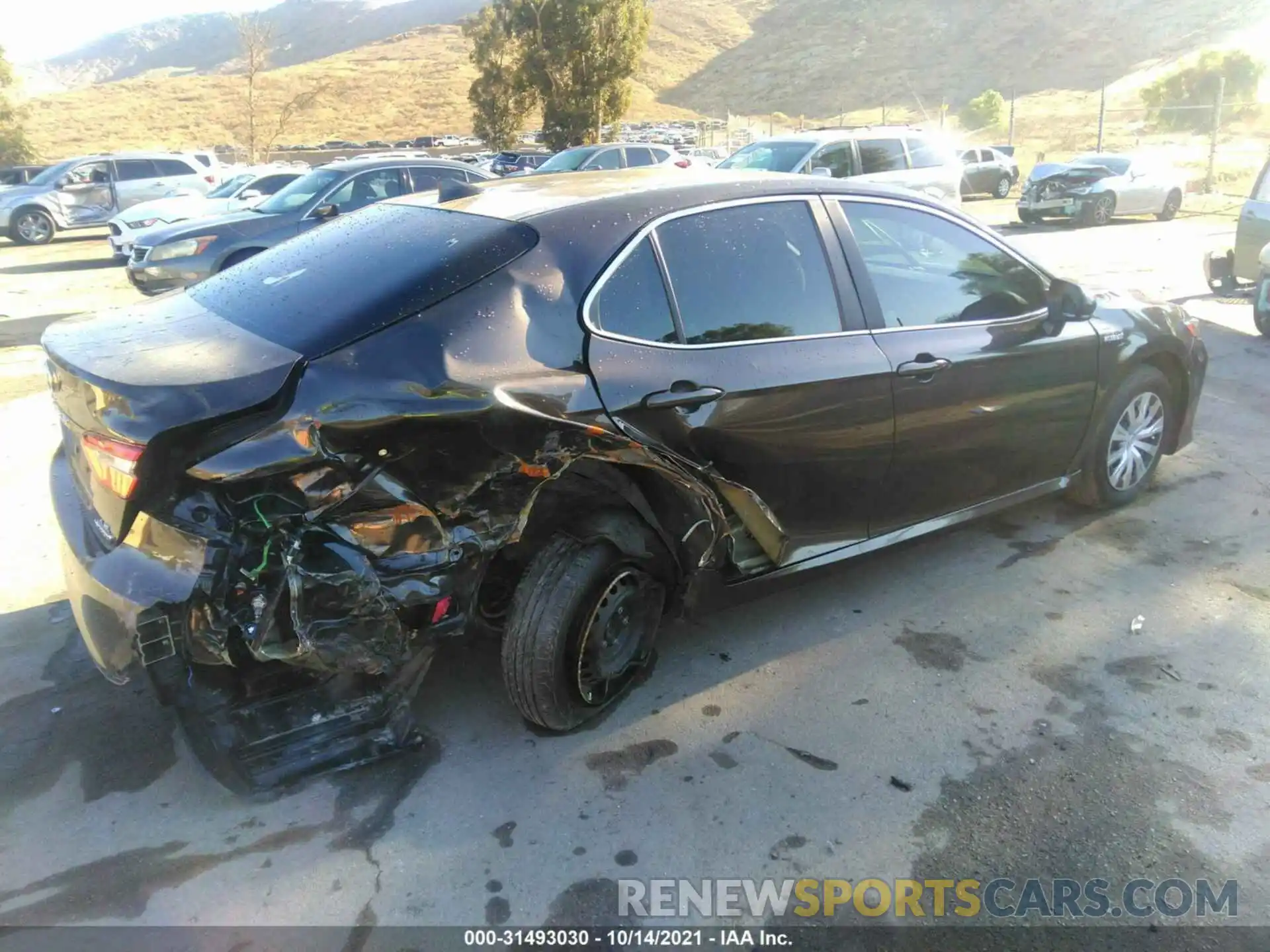 4 Photograph of a damaged car 4T1B31HK7KU511322 TOYOTA CAMRY 2019