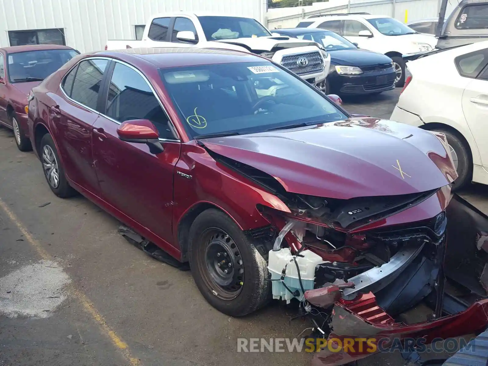 1 Photograph of a damaged car 4T1B31HK7KU511563 TOYOTA CAMRY 2019