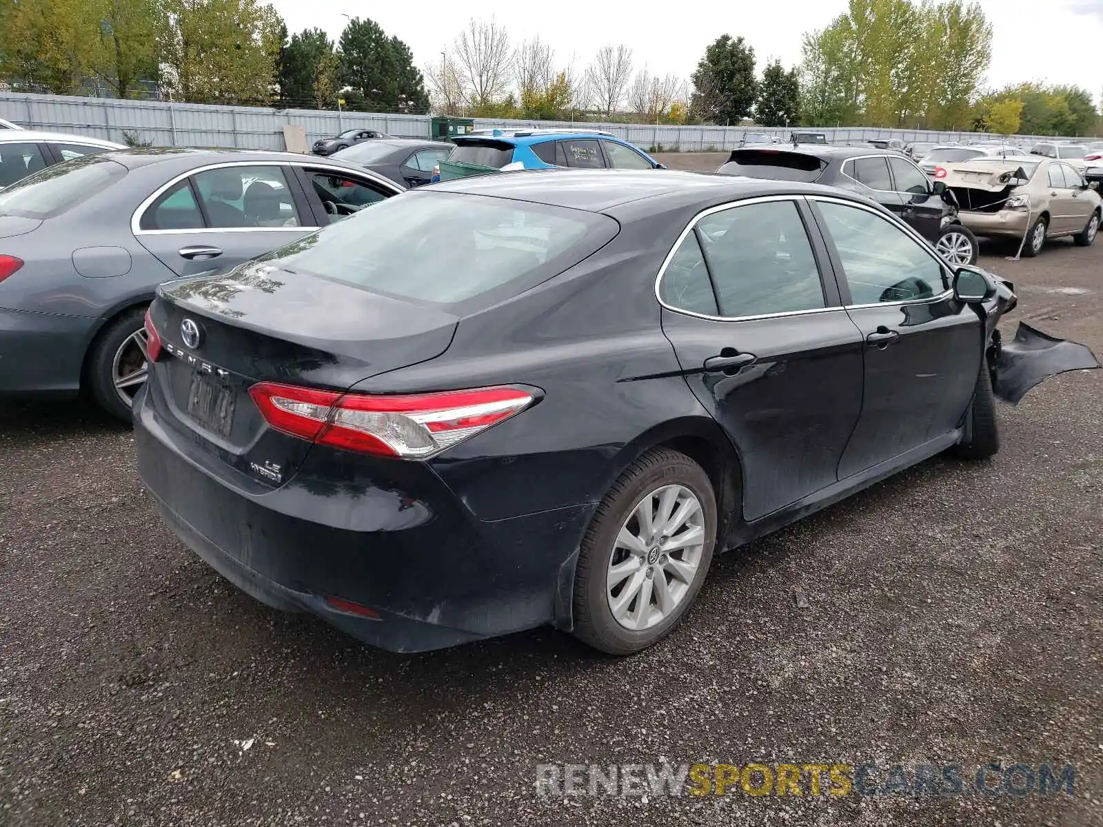 4 Photograph of a damaged car 4T1B31HK7KU512633 TOYOTA CAMRY 2019