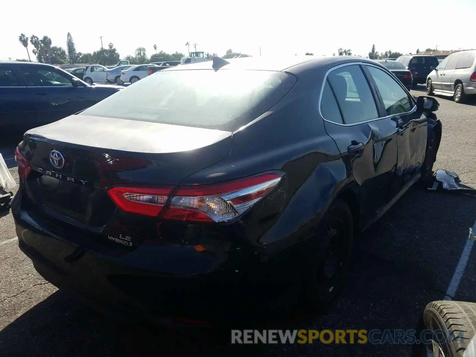 4 Photograph of a damaged car 4T1B31HK7KU515080 TOYOTA CAMRY 2019