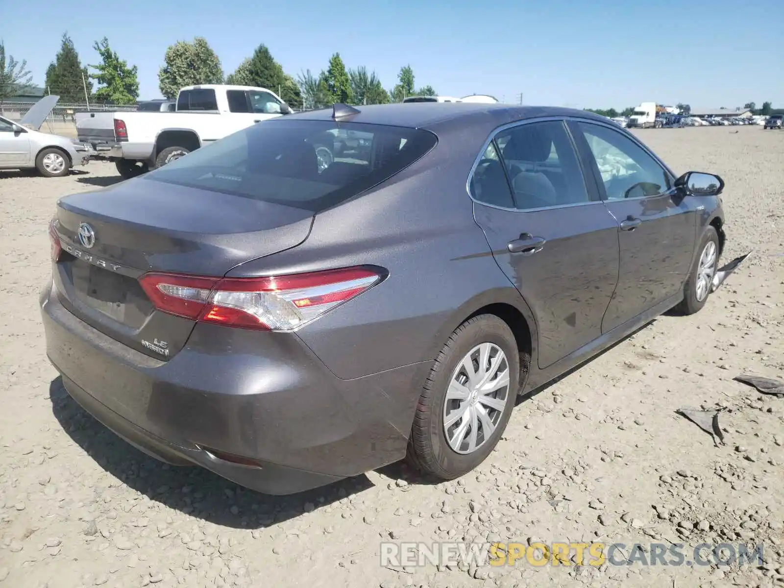 4 Photograph of a damaged car 4T1B31HK7KU516715 TOYOTA CAMRY 2019