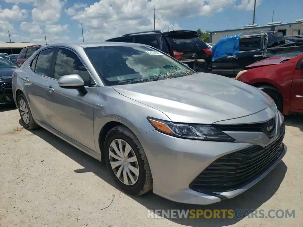 1 Photograph of a damaged car 4T1B31HK8KU006678 TOYOTA CAMRY 2019