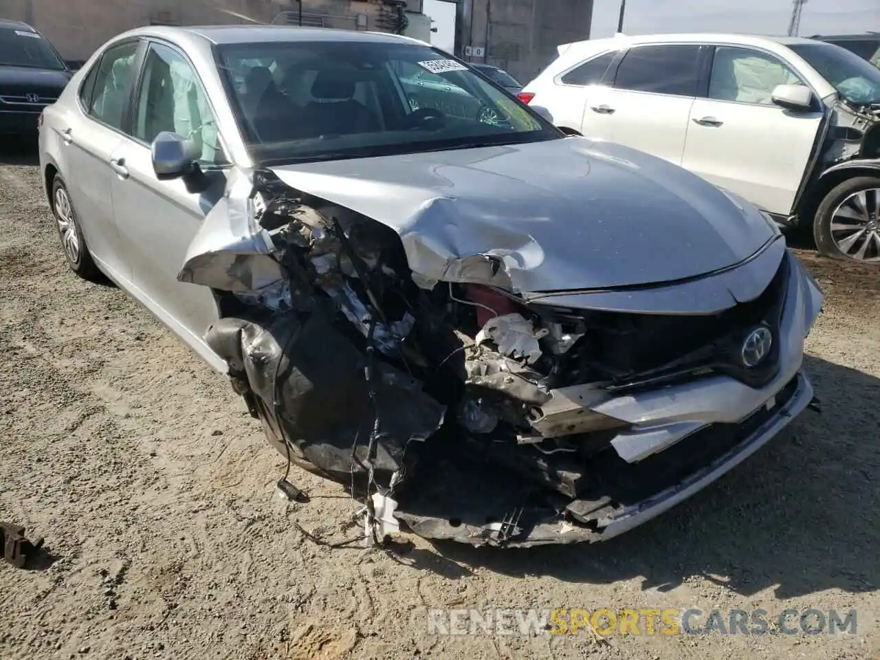 1 Photograph of a damaged car 4T1B31HK8KU006762 TOYOTA CAMRY 2019