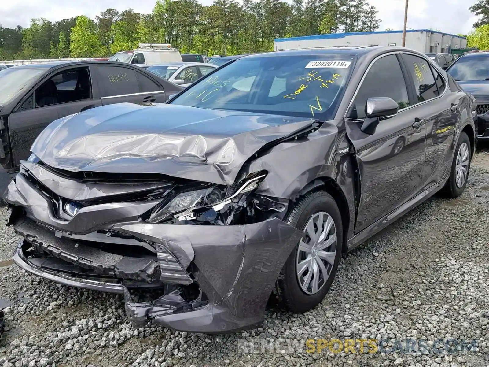 2 Photograph of a damaged car 4T1B31HK8KU006986 TOYOTA CAMRY 2019