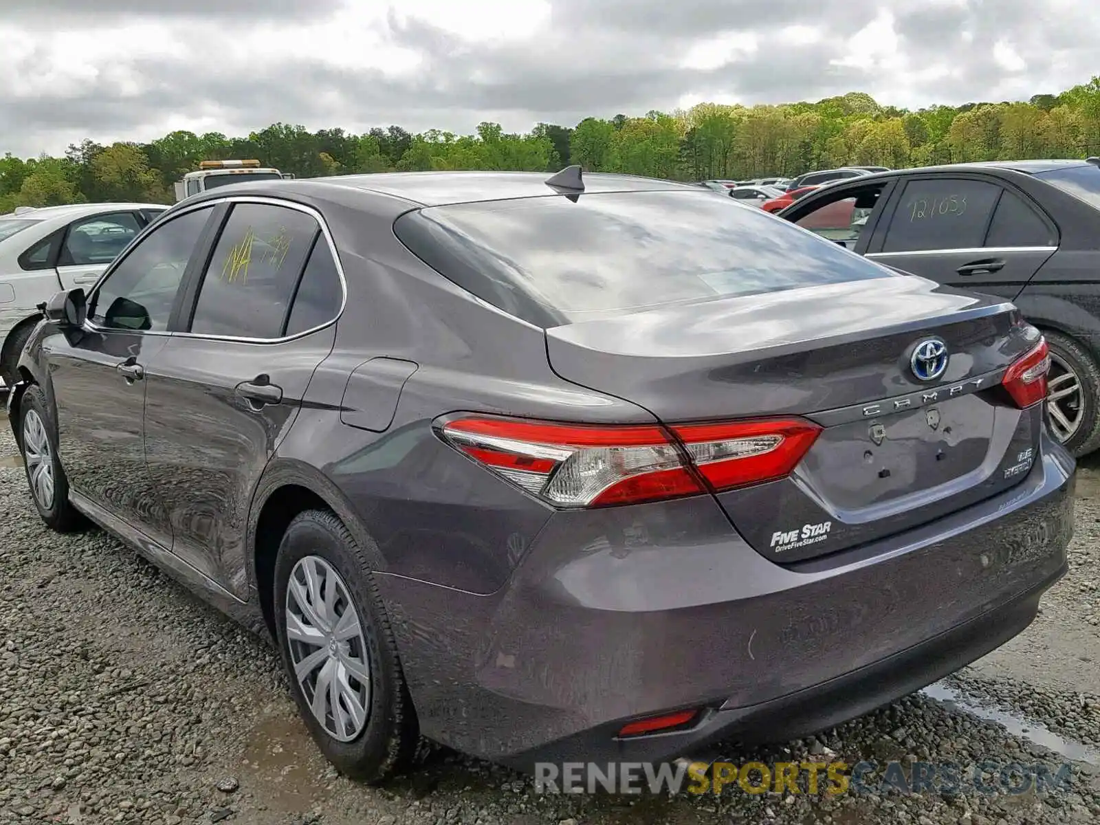 3 Photograph of a damaged car 4T1B31HK8KU006986 TOYOTA CAMRY 2019