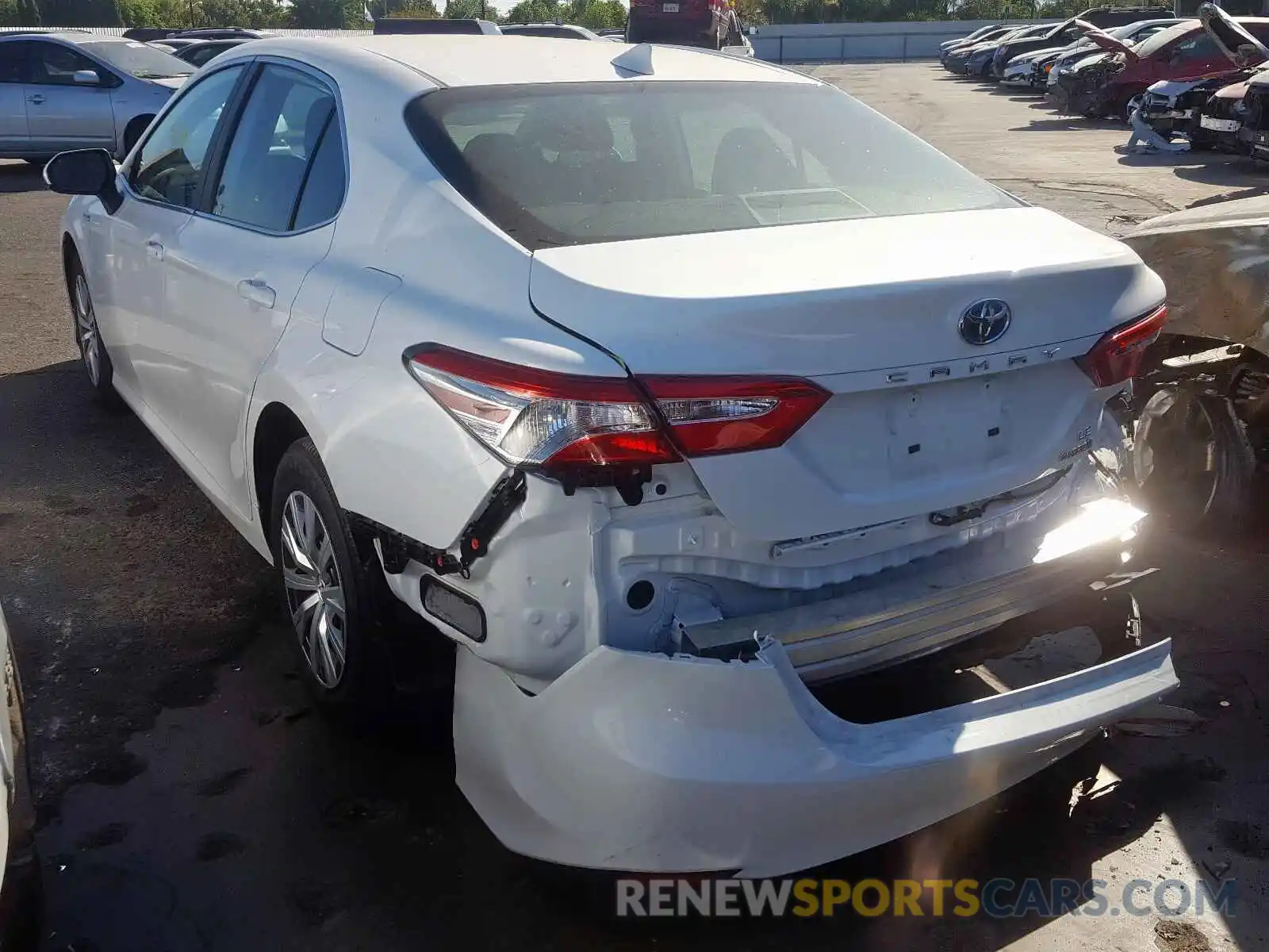 3 Photograph of a damaged car 4T1B31HK8KU007720 TOYOTA CAMRY 2019