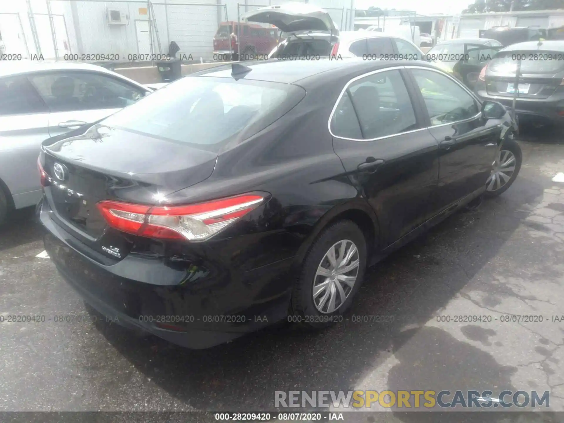 4 Photograph of a damaged car 4T1B31HK8KU008110 TOYOTA CAMRY 2019