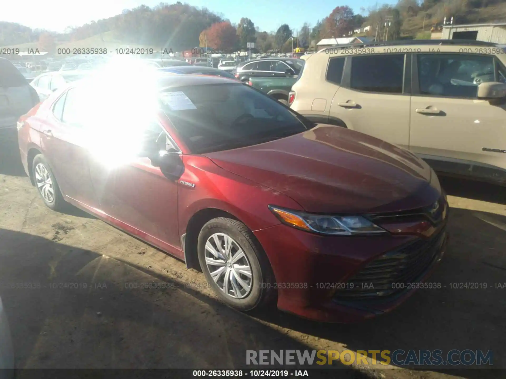 1 Photograph of a damaged car 4T1B31HK8KU510597 TOYOTA CAMRY 2019