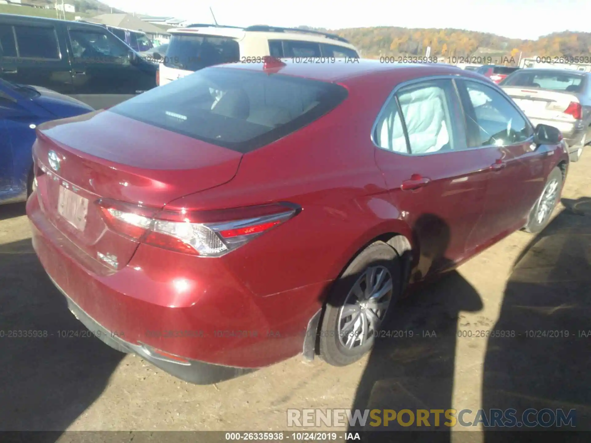 4 Photograph of a damaged car 4T1B31HK8KU510597 TOYOTA CAMRY 2019