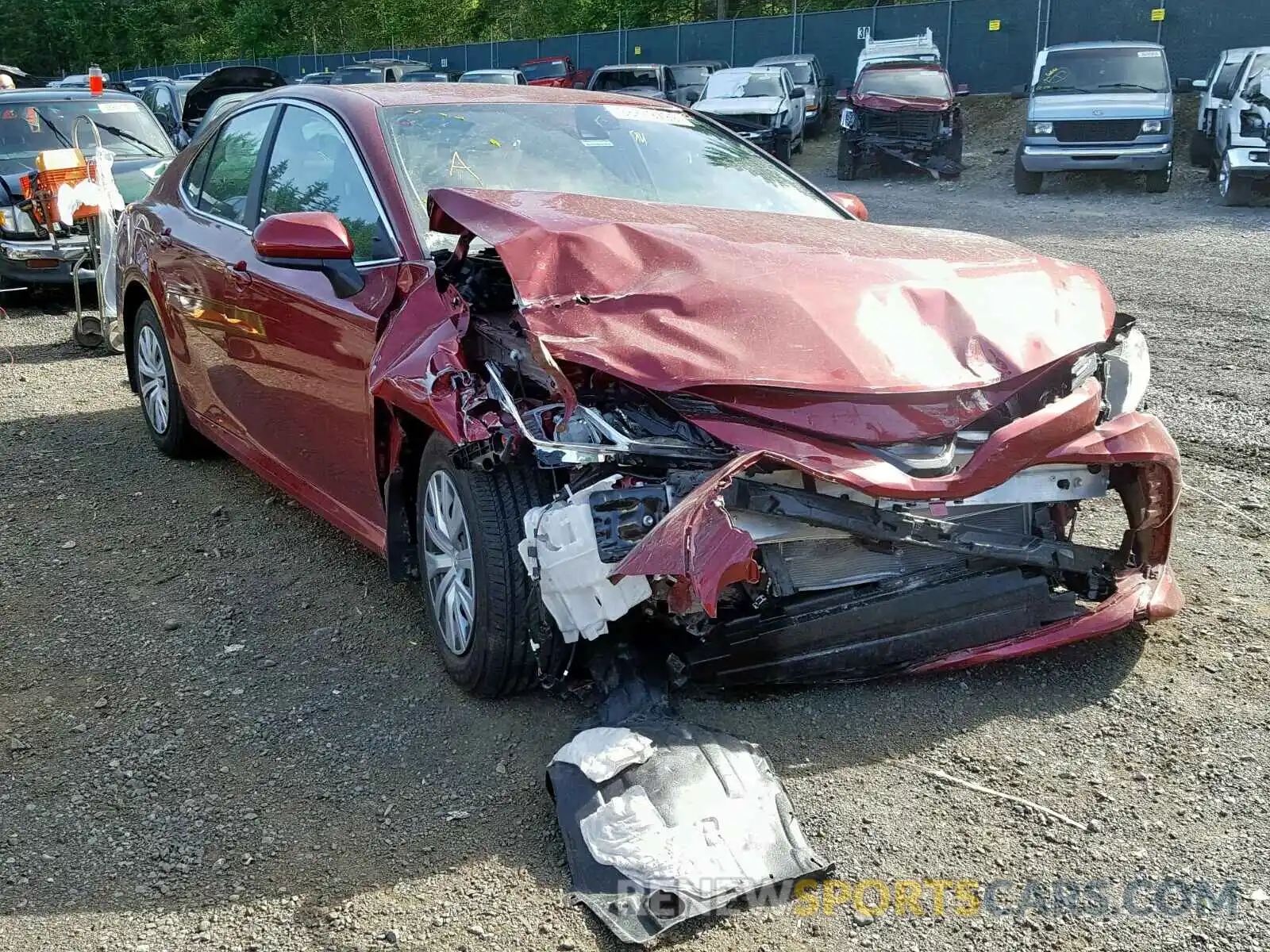 1 Photograph of a damaged car 4T1B31HK8KU510972 TOYOTA CAMRY 2019