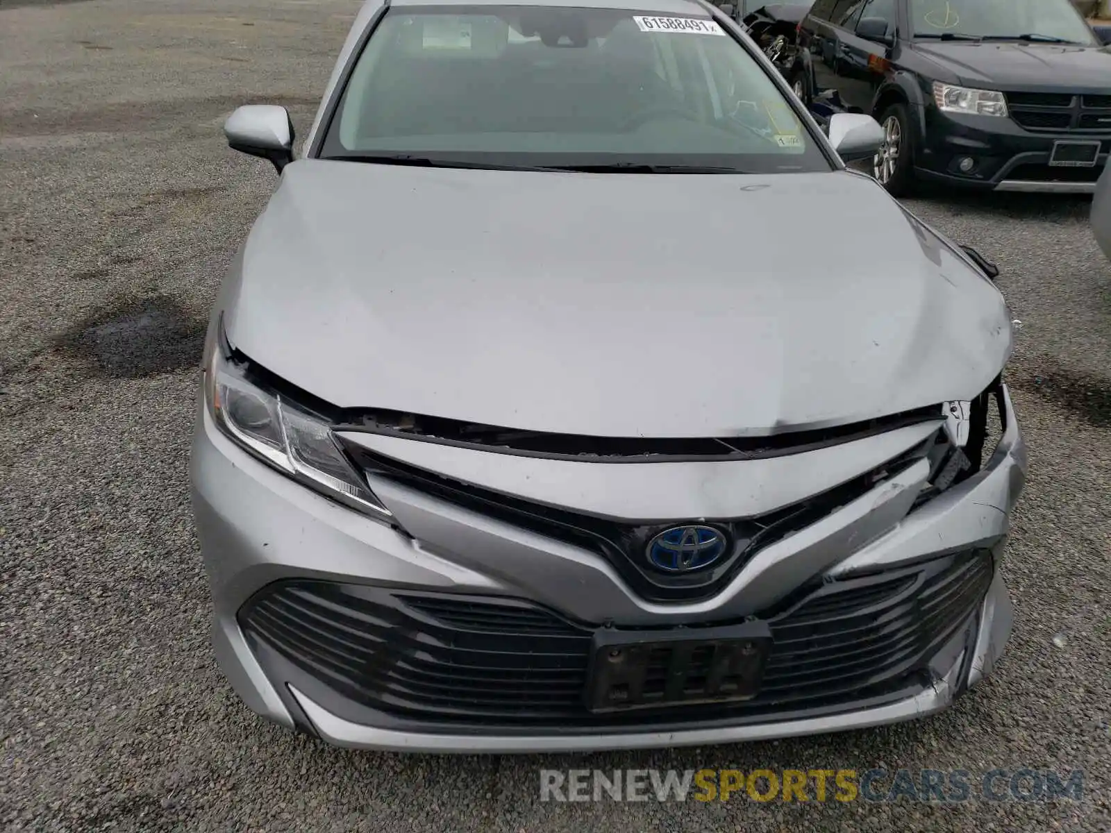 9 Photograph of a damaged car 4T1B31HK8KU511202 TOYOTA CAMRY 2019