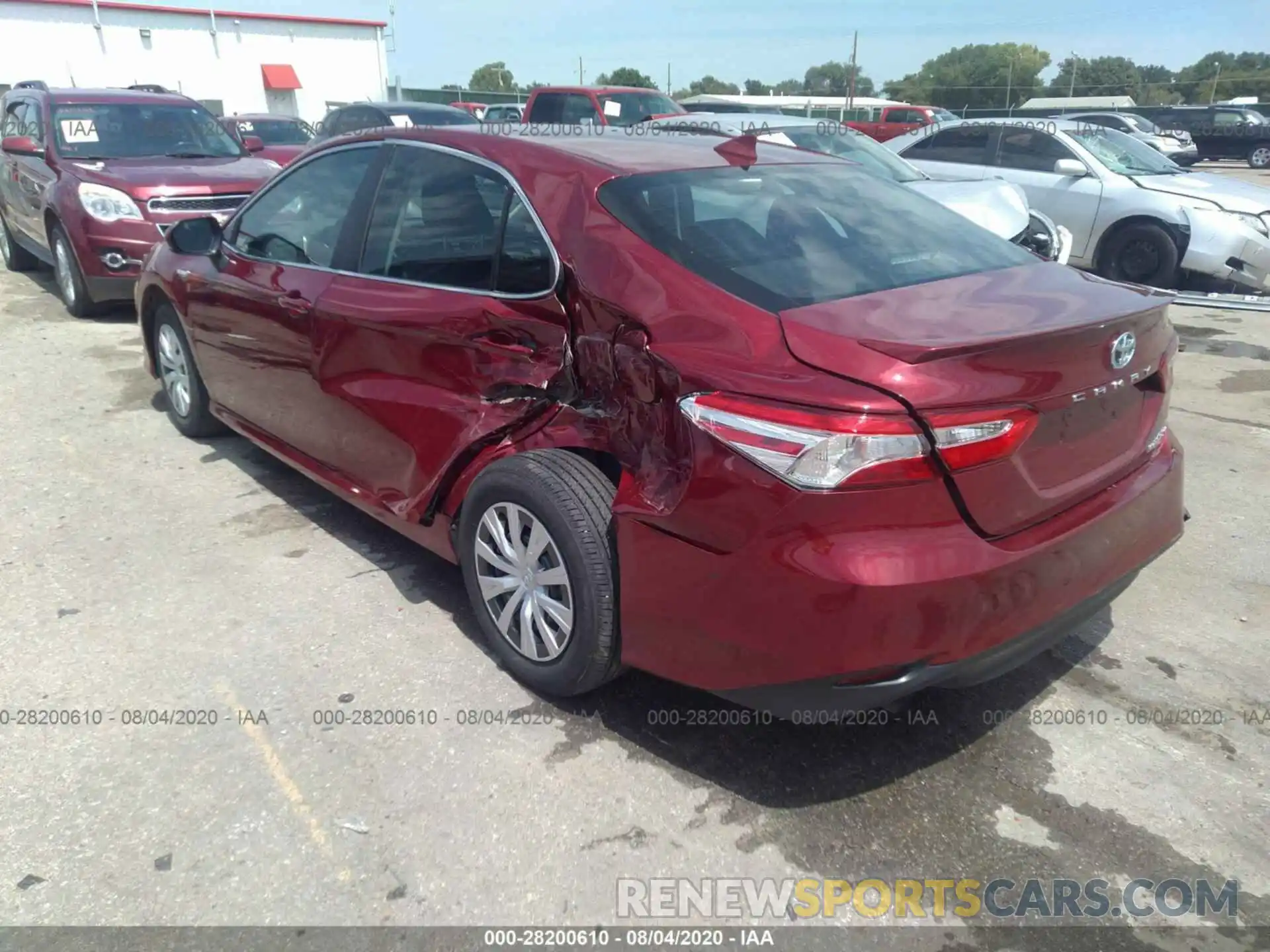 3 Photograph of a damaged car 4T1B31HK8KU511264 TOYOTA CAMRY 2019