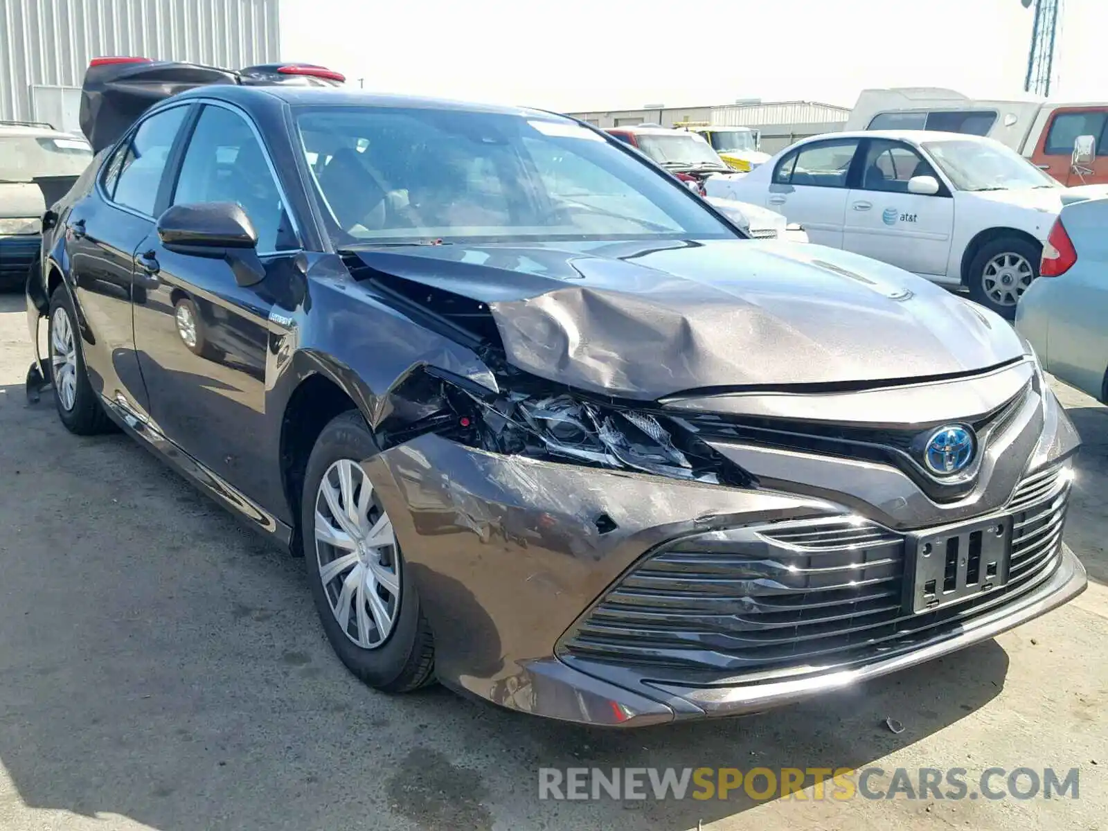 1 Photograph of a damaged car 4T1B31HK8KU511426 TOYOTA CAMRY 2019