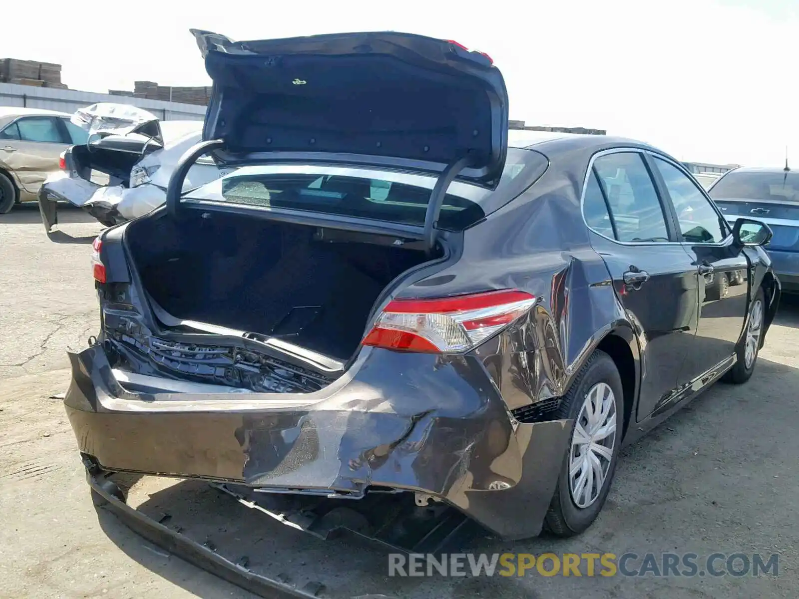 4 Photograph of a damaged car 4T1B31HK8KU511426 TOYOTA CAMRY 2019