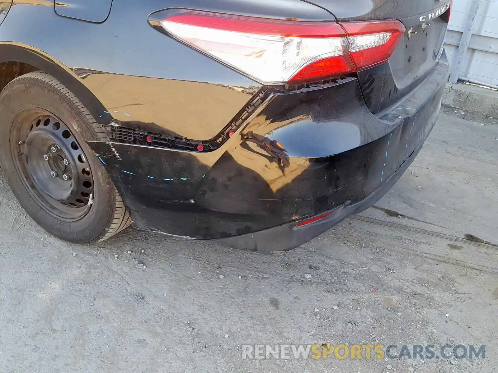 9 Photograph of a damaged car 4T1B31HK8KU512107 TOYOTA CAMRY 2019