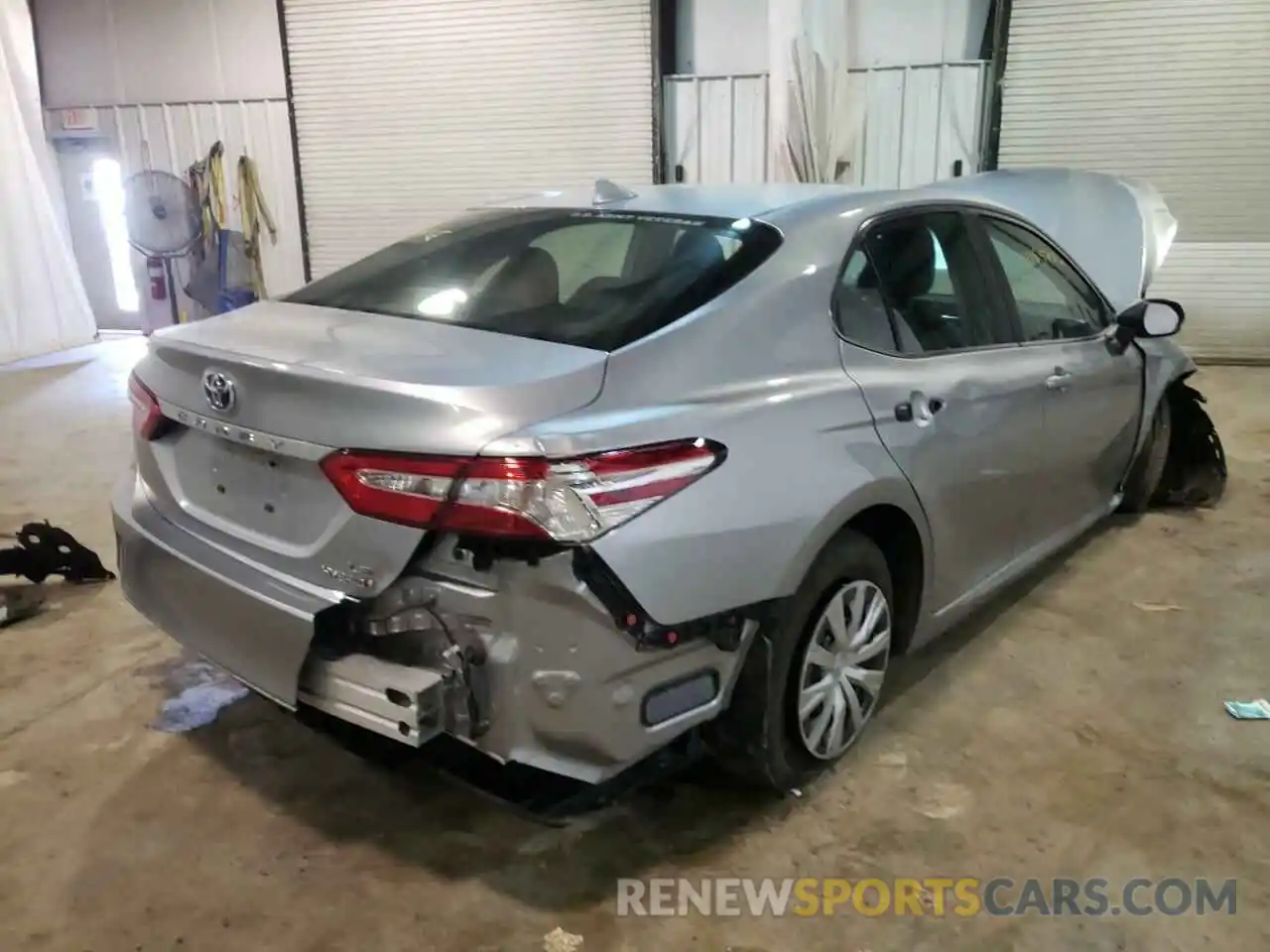 4 Photograph of a damaged car 4T1B31HK8KU512821 TOYOTA CAMRY 2019