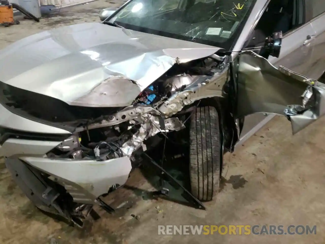 9 Photograph of a damaged car 4T1B31HK8KU512821 TOYOTA CAMRY 2019