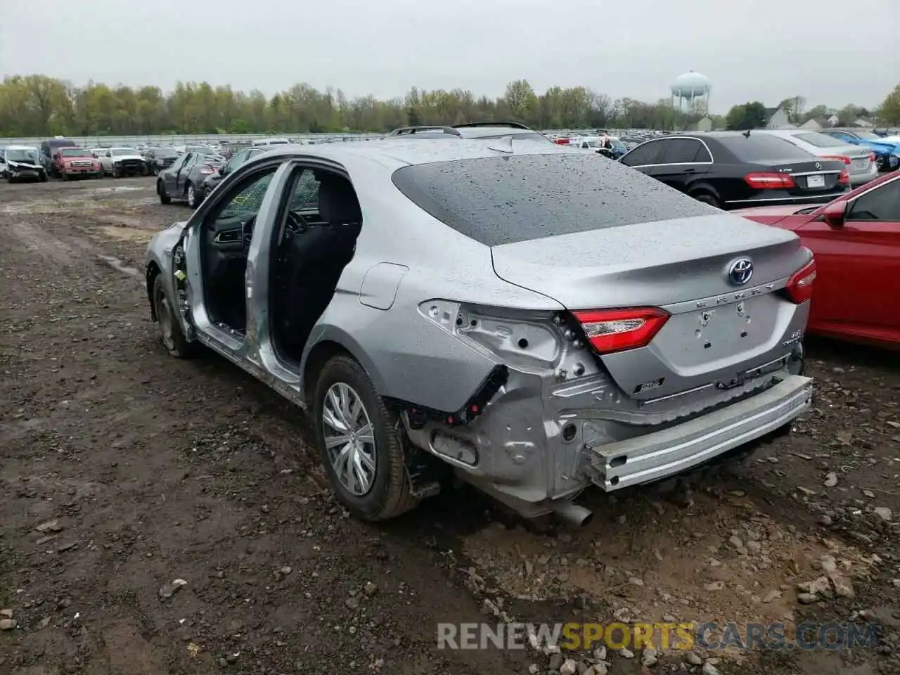 3 Photograph of a damaged car 4T1B31HK8KU513094 TOYOTA CAMRY 2019