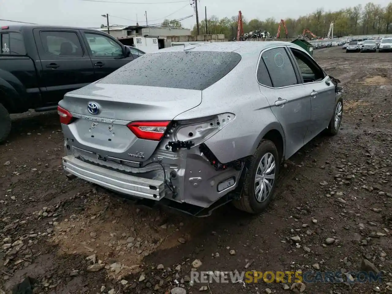 4 Photograph of a damaged car 4T1B31HK8KU513094 TOYOTA CAMRY 2019