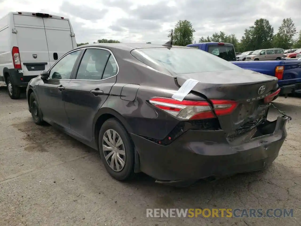 3 Photograph of a damaged car 4T1B31HK8KU514052 TOYOTA CAMRY 2019