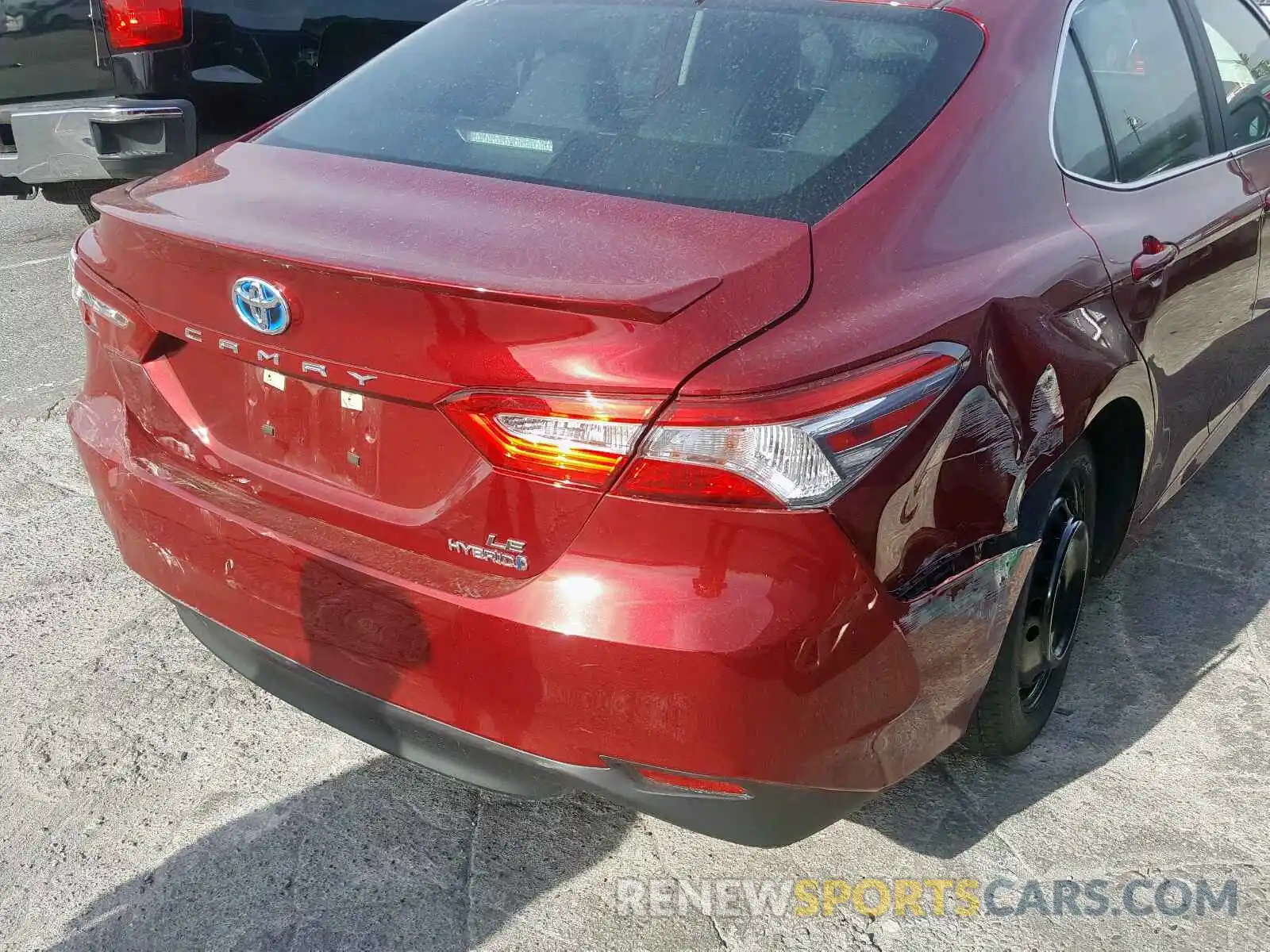 9 Photograph of a damaged car 4T1B31HK8KU514438 TOYOTA CAMRY 2019