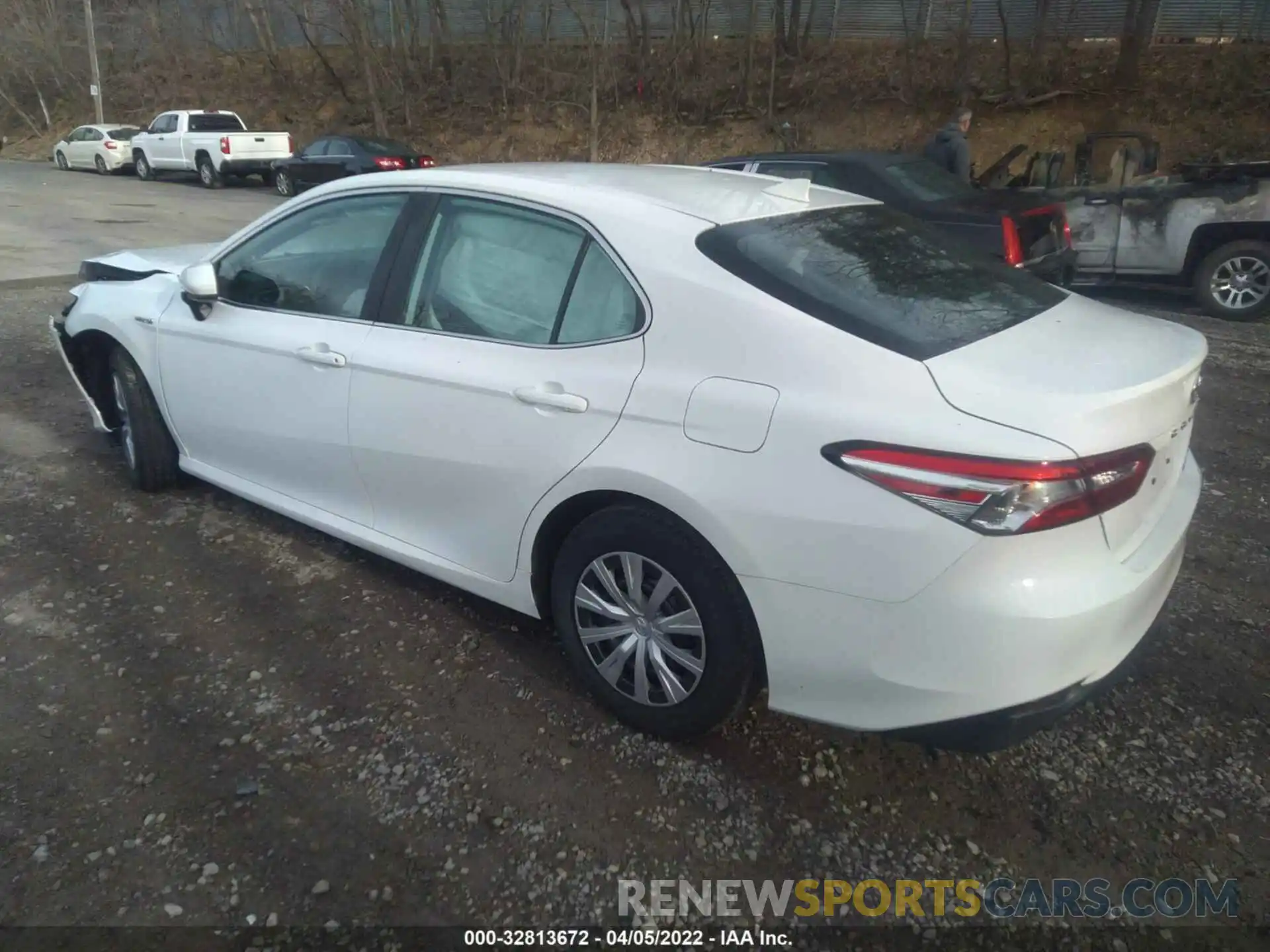 3 Photograph of a damaged car 4T1B31HK8KU514794 TOYOTA CAMRY 2019