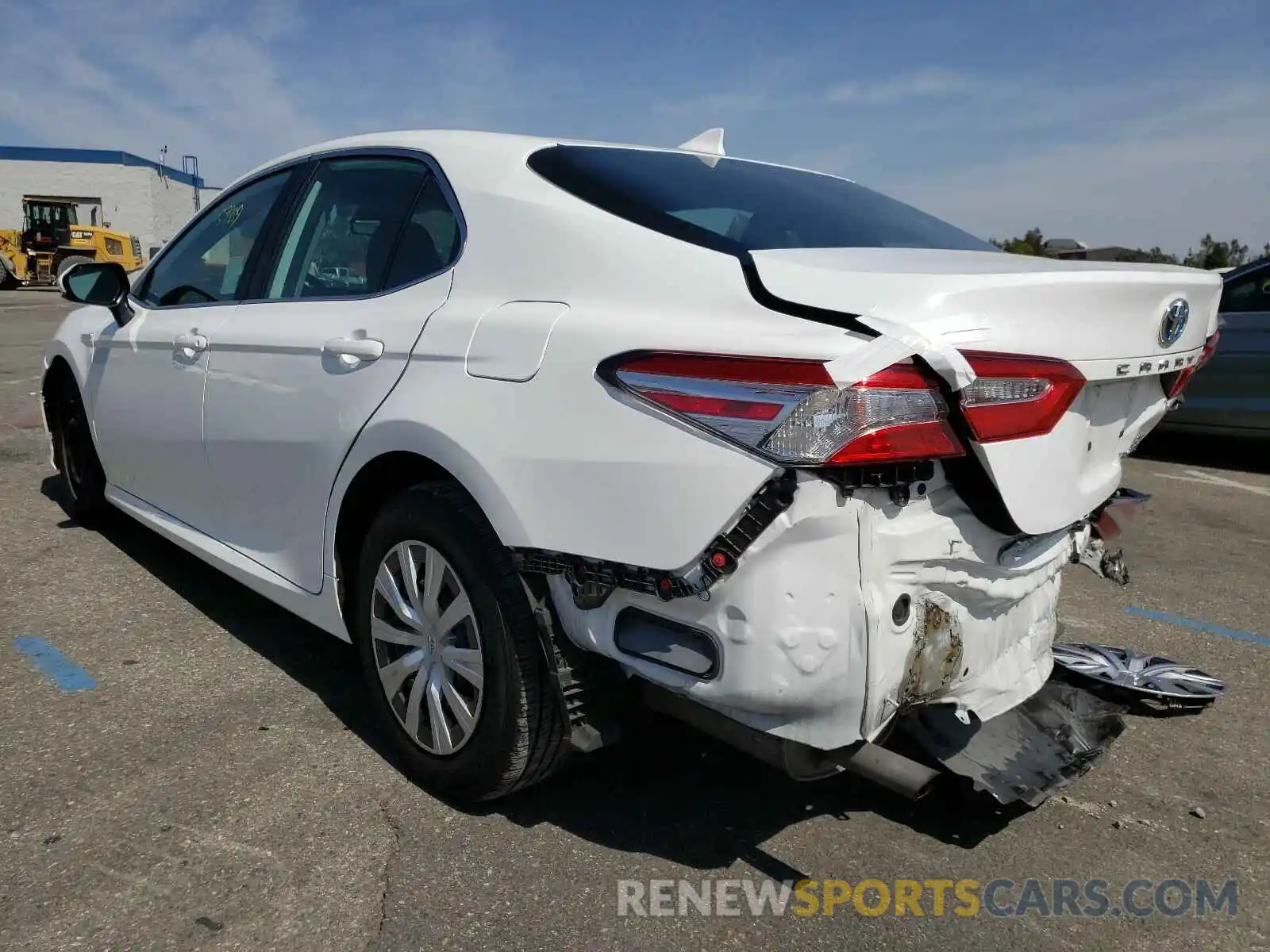 3 Photograph of a damaged car 4T1B31HK8KU515718 TOYOTA CAMRY 2019