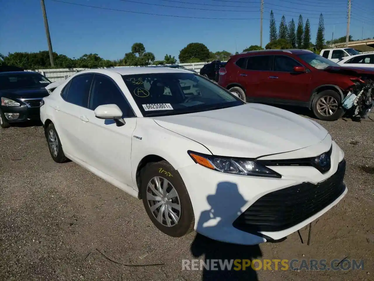 1 Photograph of a damaged car 4T1B31HK8KU516819 TOYOTA CAMRY 2019