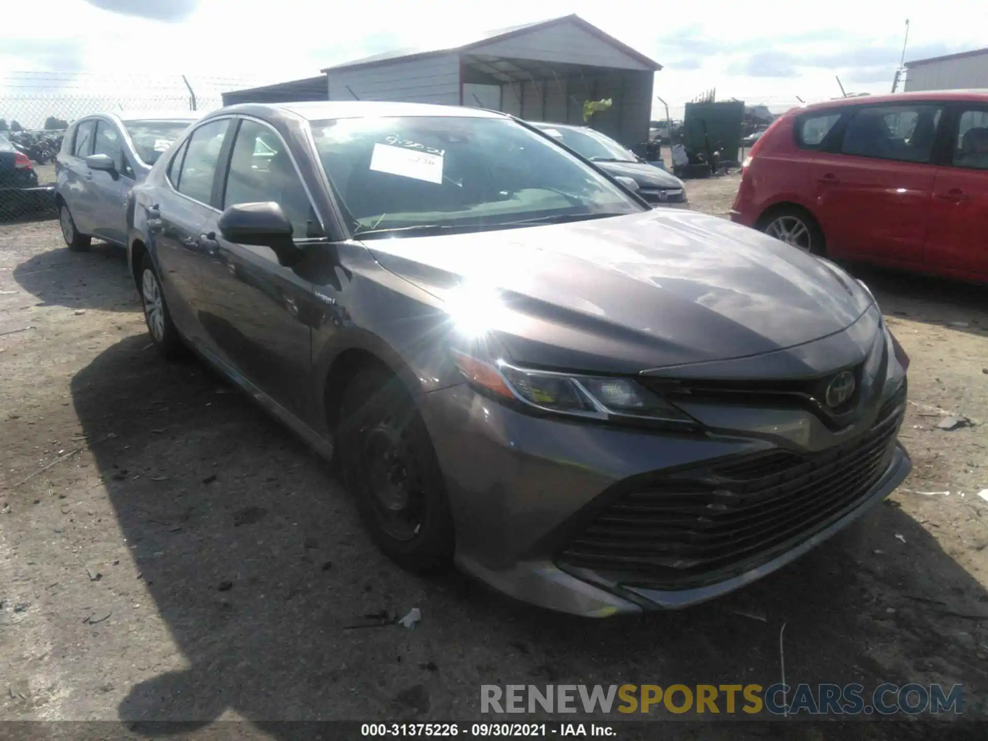 1 Photograph of a damaged car 4T1B31HK8KU517145 TOYOTA CAMRY 2019