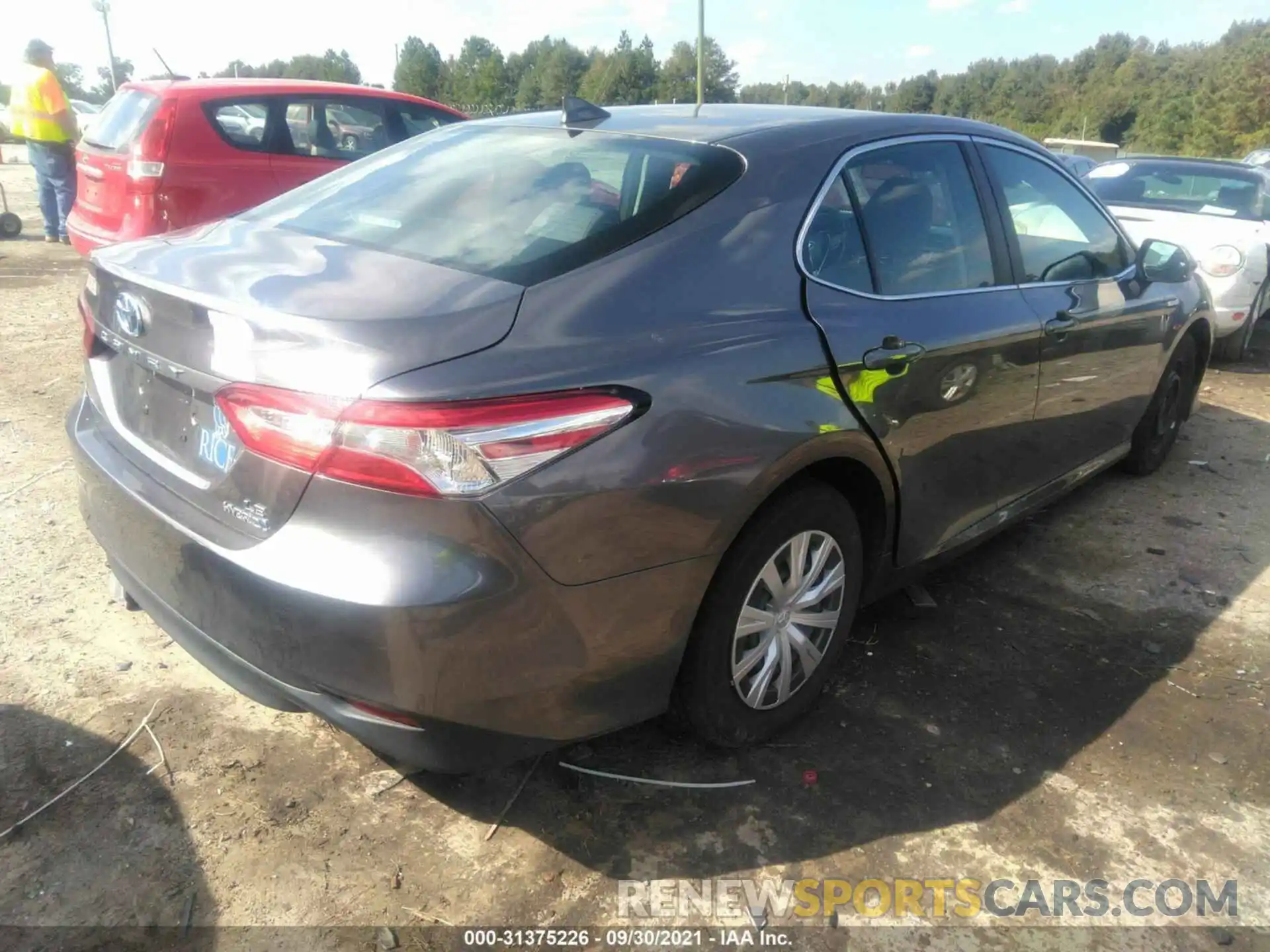 4 Photograph of a damaged car 4T1B31HK8KU517145 TOYOTA CAMRY 2019