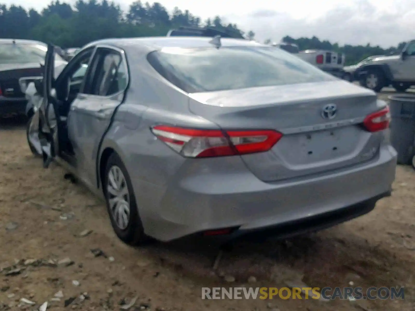 3 Photograph of a damaged car 4T1B31HK9KU004955 TOYOTA CAMRY 2019