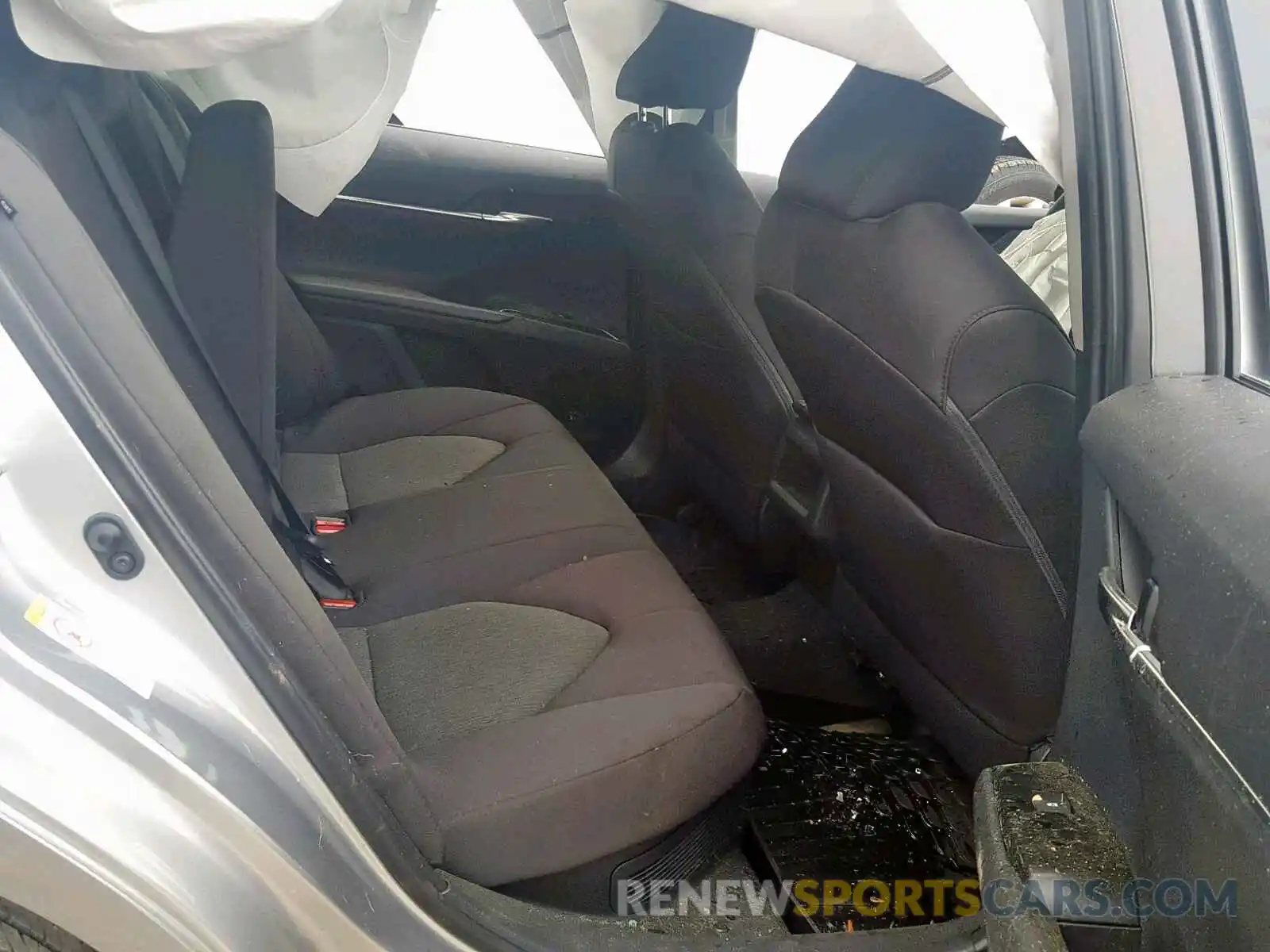 6 Photograph of a damaged car 4T1B31HK9KU004955 TOYOTA CAMRY 2019