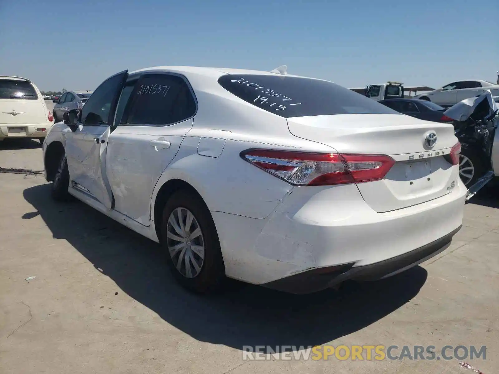 3 Photograph of a damaged car 4T1B31HK9KU005815 TOYOTA CAMRY 2019