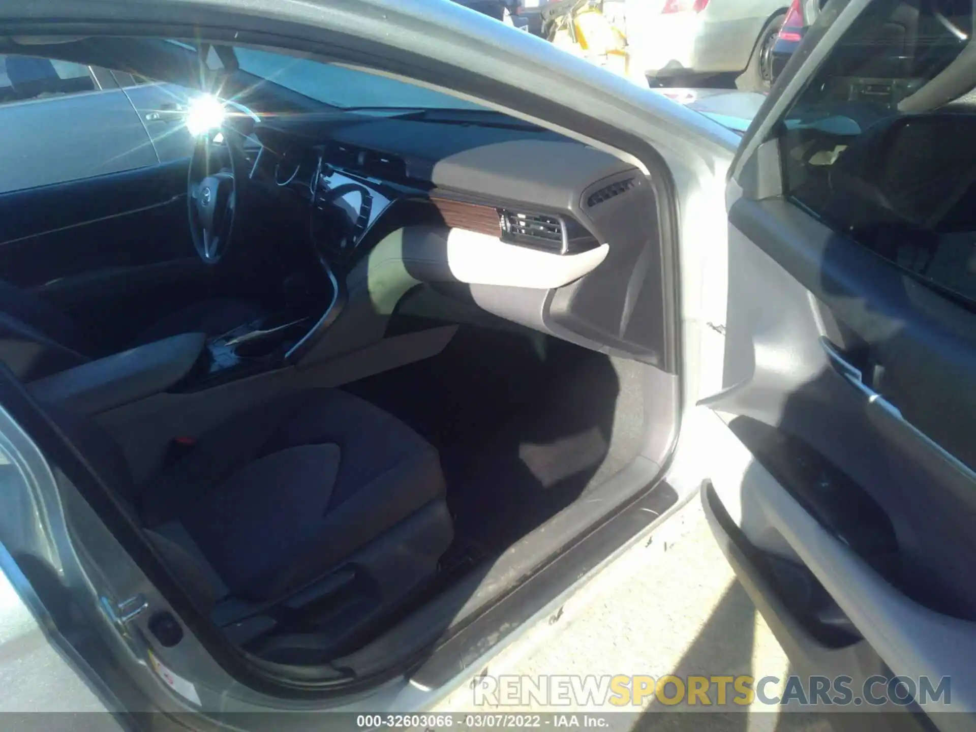 5 Photograph of a damaged car 4T1B31HK9KU007175 TOYOTA CAMRY 2019