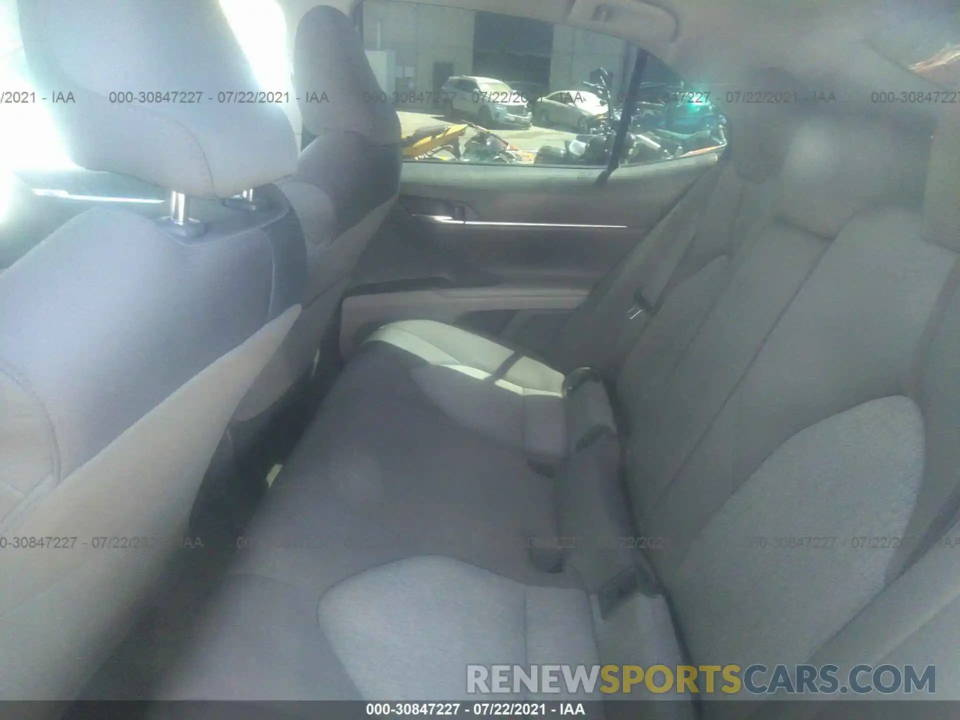 8 Photograph of a damaged car 4T1B31HK9KU007399 TOYOTA CAMRY 2019