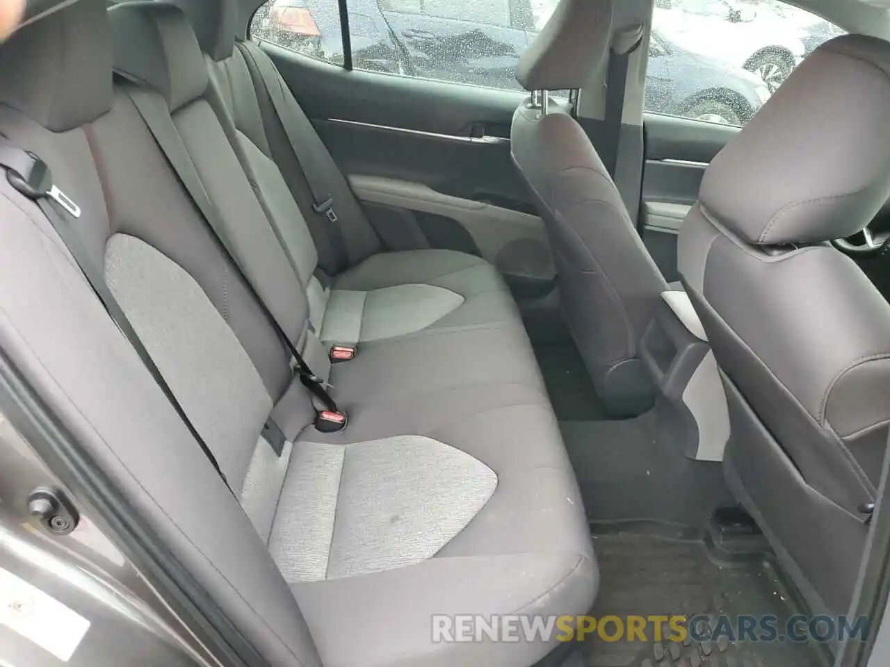 10 Photograph of a damaged car 4T1B31HK9KU007533 TOYOTA CAMRY 2019