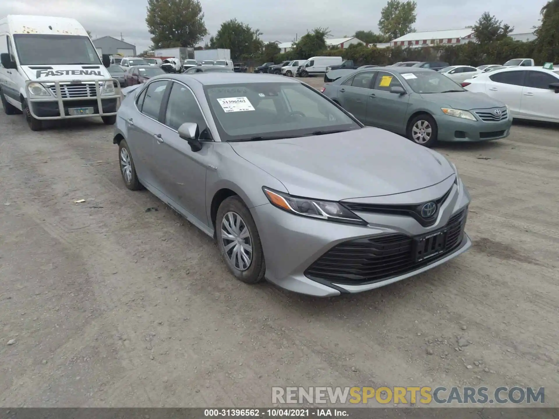 1 Photograph of a damaged car 4T1B31HK9KU007550 TOYOTA CAMRY 2019