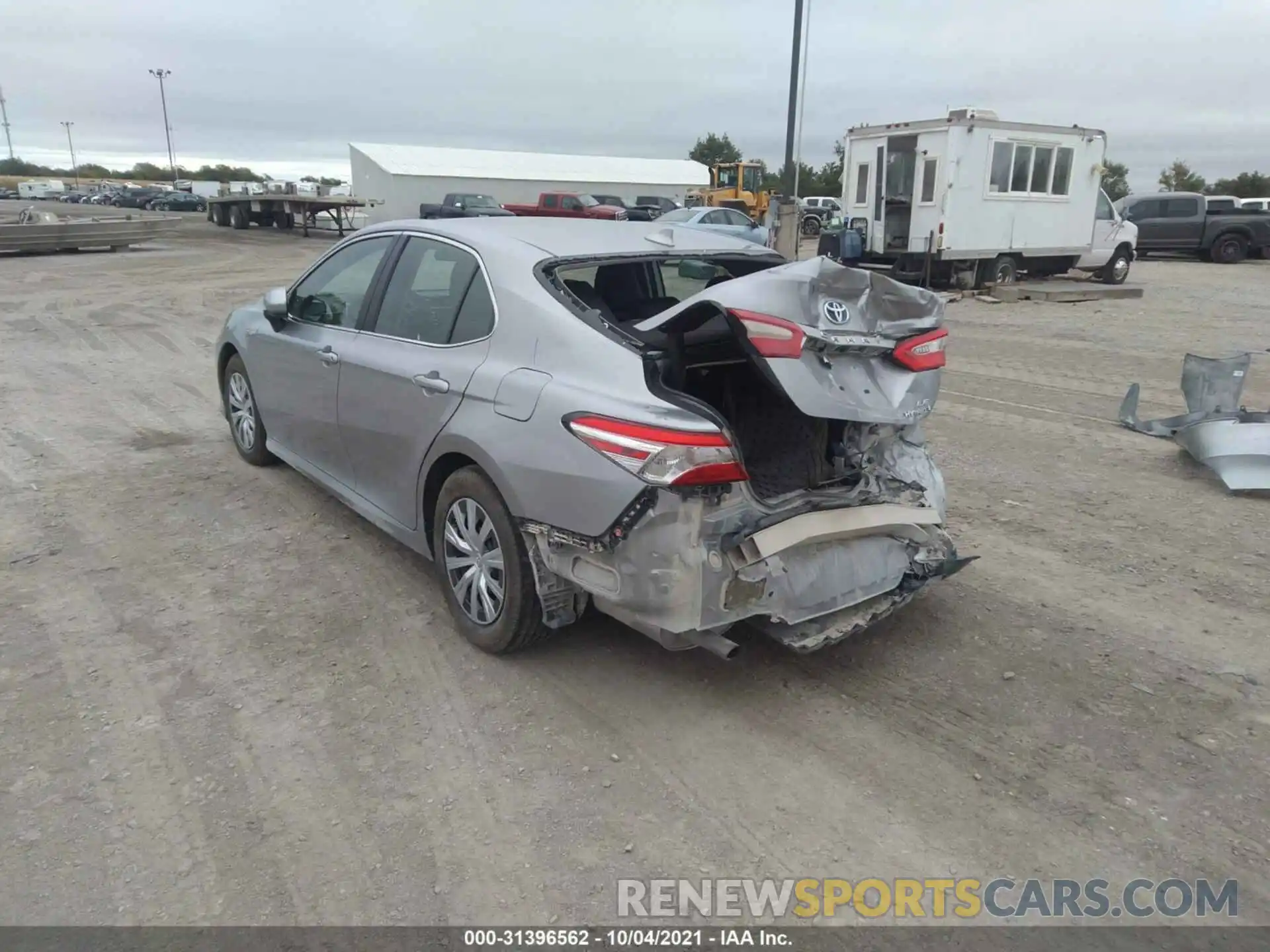 3 Photograph of a damaged car 4T1B31HK9KU007550 TOYOTA CAMRY 2019