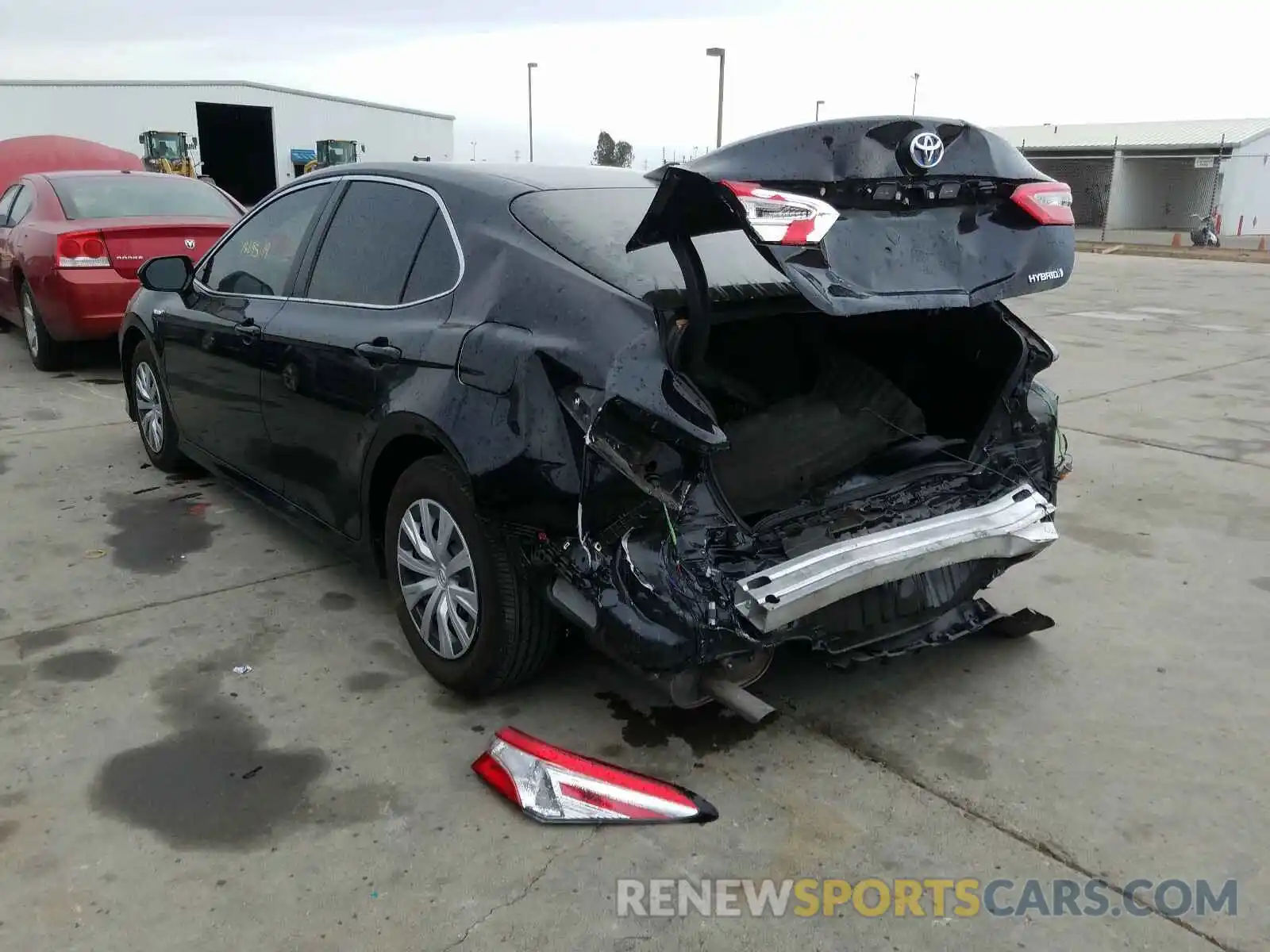 3 Photograph of a damaged car 4T1B31HK9KU007886 TOYOTA CAMRY 2019