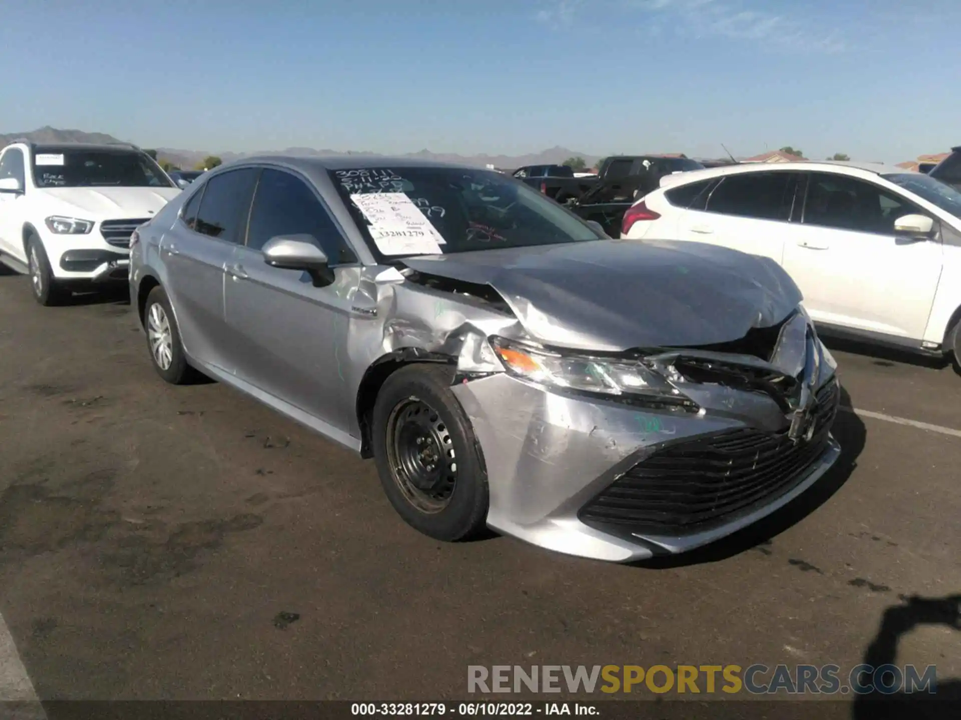 1 Photograph of a damaged car 4T1B31HK9KU509099 TOYOTA CAMRY 2019