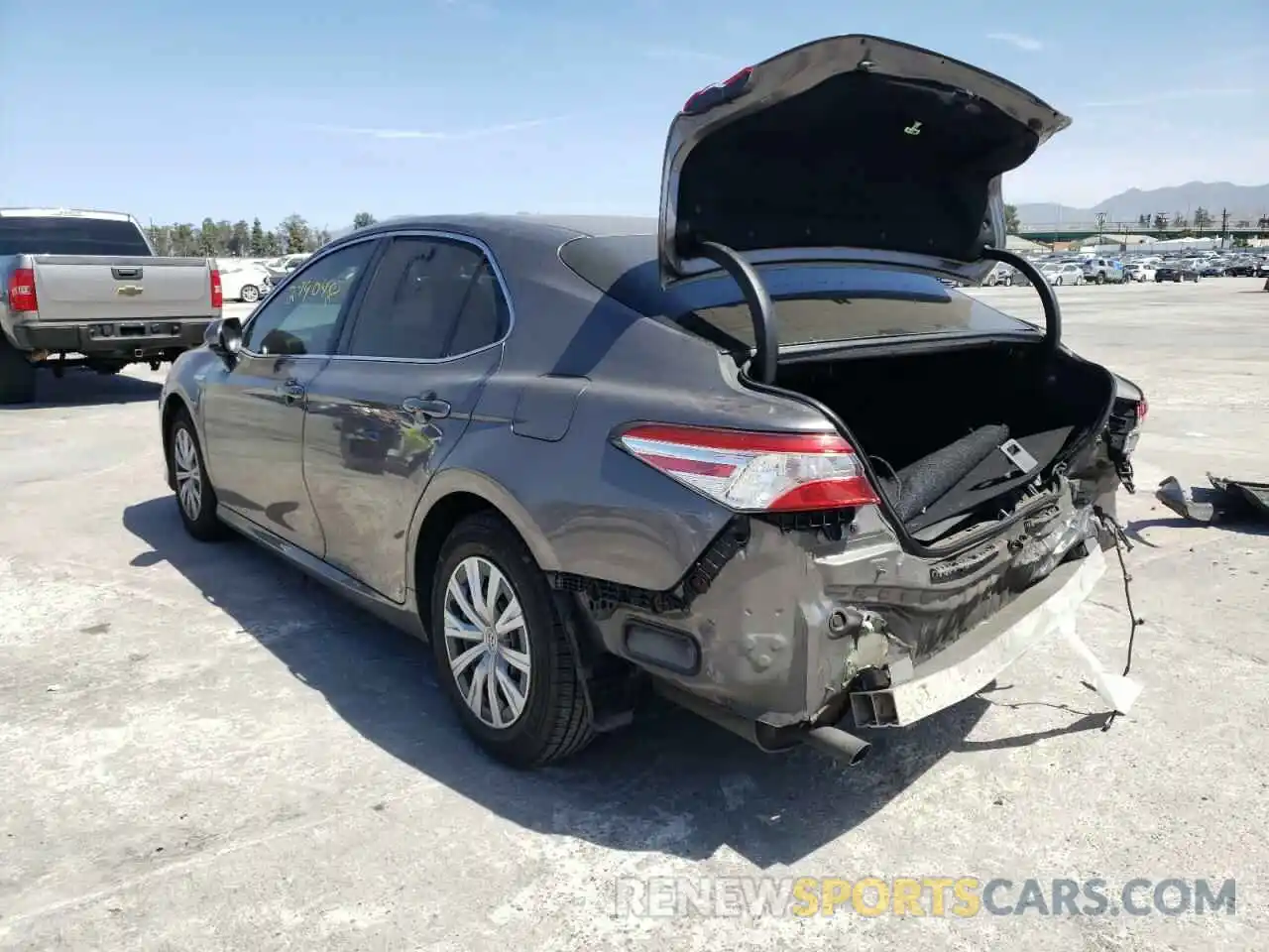 3 Фотография поврежденного автомобиля 4T1B31HK9KU510625 TOYOTA CAMRY 2019