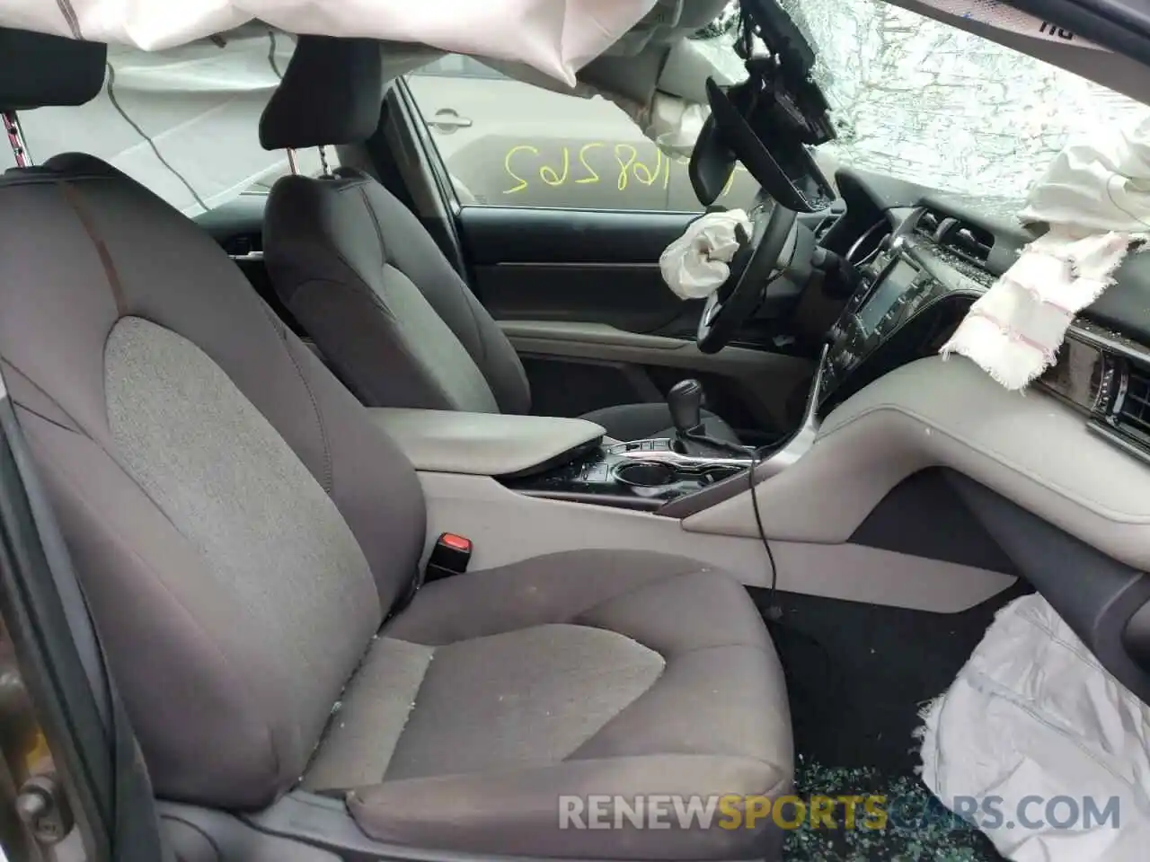 5 Photograph of a damaged car 4T1B31HK9KU512472 TOYOTA CAMRY 2019