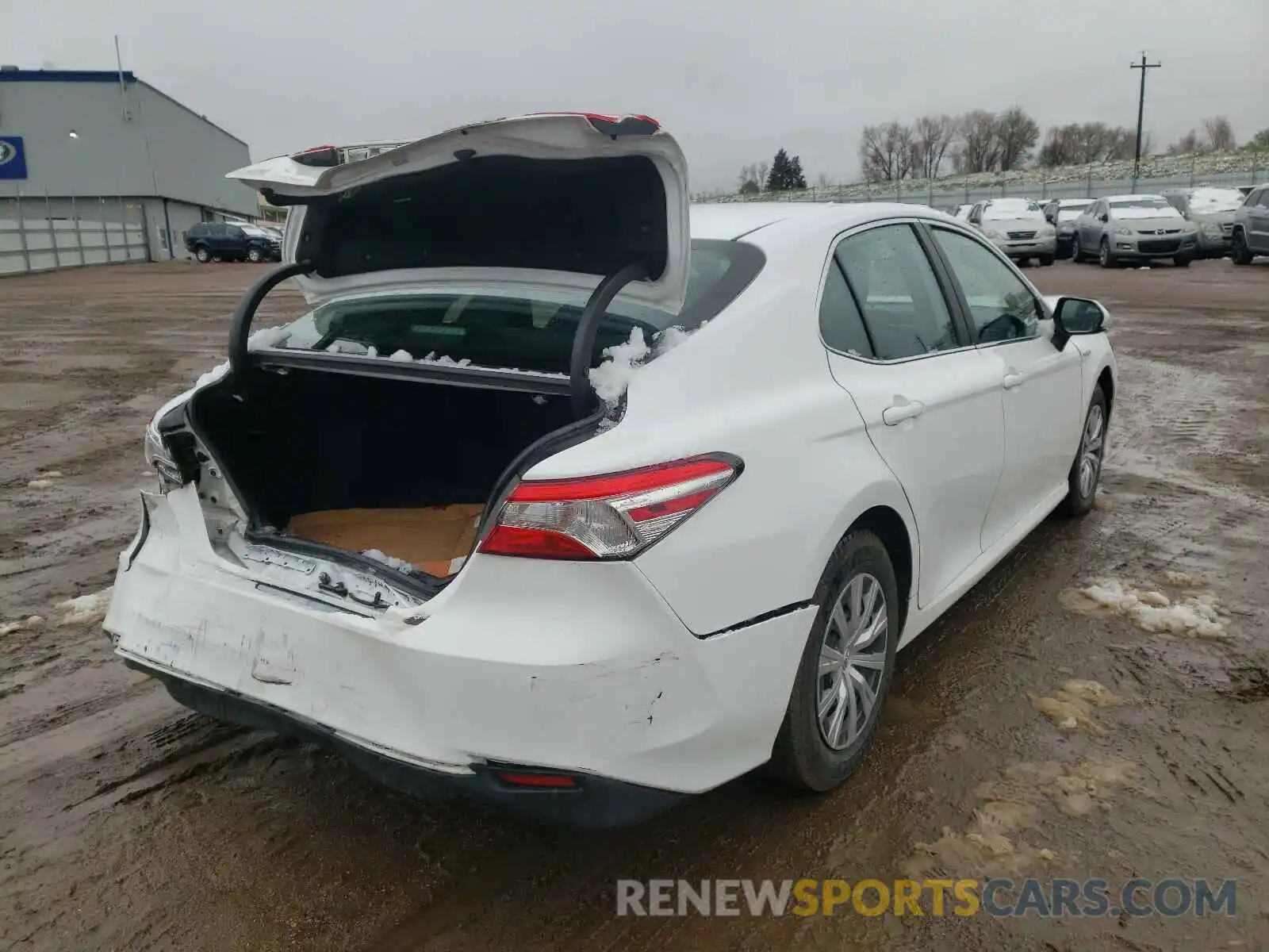 4 Photograph of a damaged car 4T1B31HK9KU514609 TOYOTA CAMRY 2019