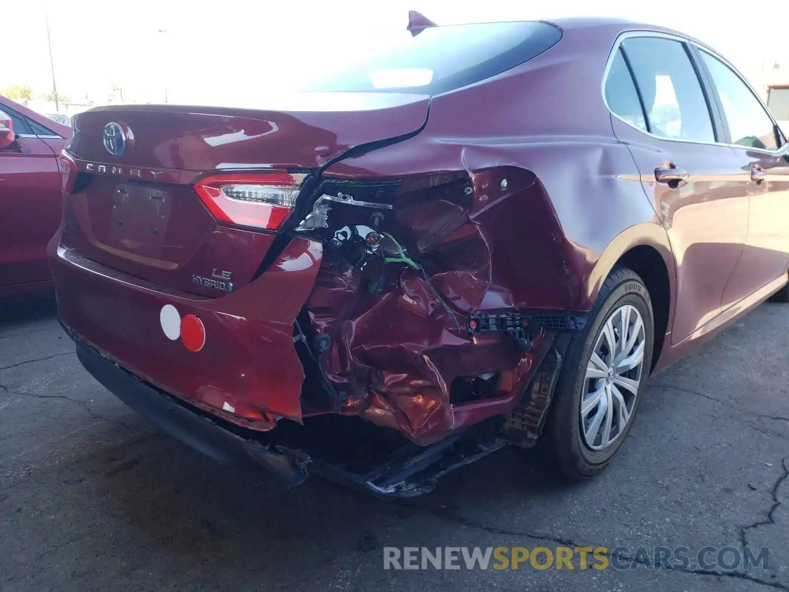 9 Photograph of a damaged car 4T1B31HK9KU515856 TOYOTA CAMRY 2019