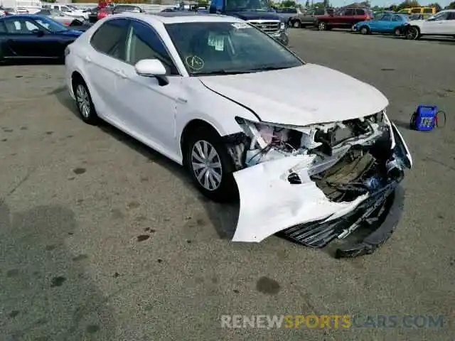 1 Photograph of a damaged car 4T1B31HK9KU516165 TOYOTA CAMRY 2019