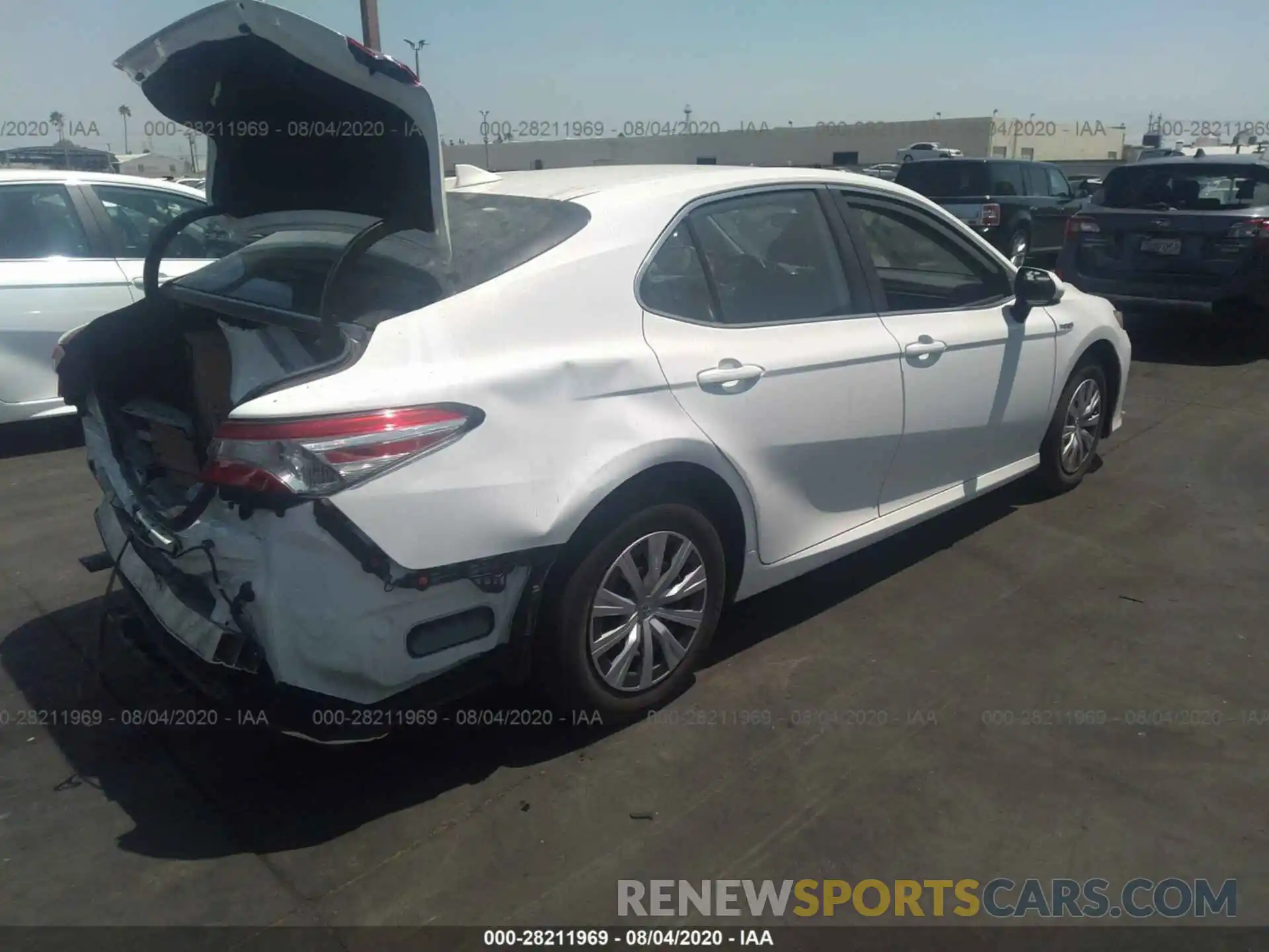 4 Photograph of a damaged car 4T1B31HK9KU516912 TOYOTA CAMRY 2019