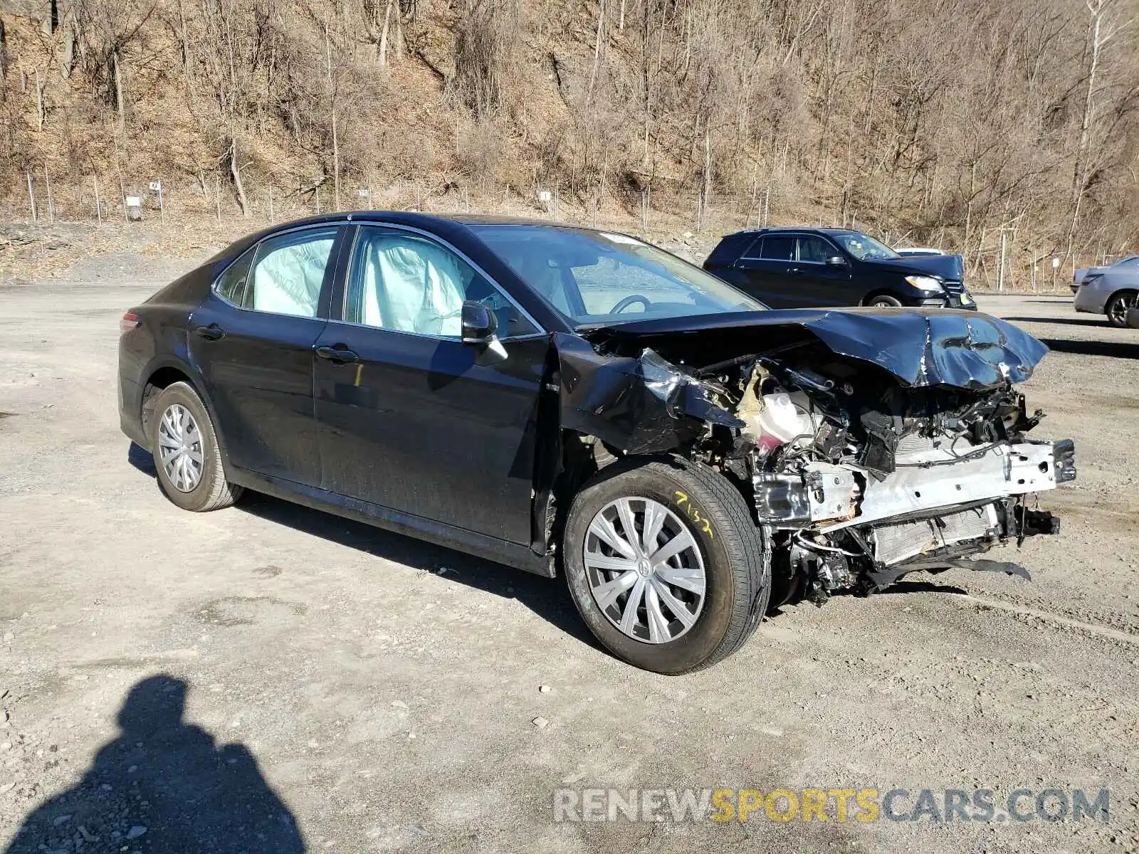 1 Photograph of a damaged car 4T1B31HK9KU517039 TOYOTA CAMRY 2019