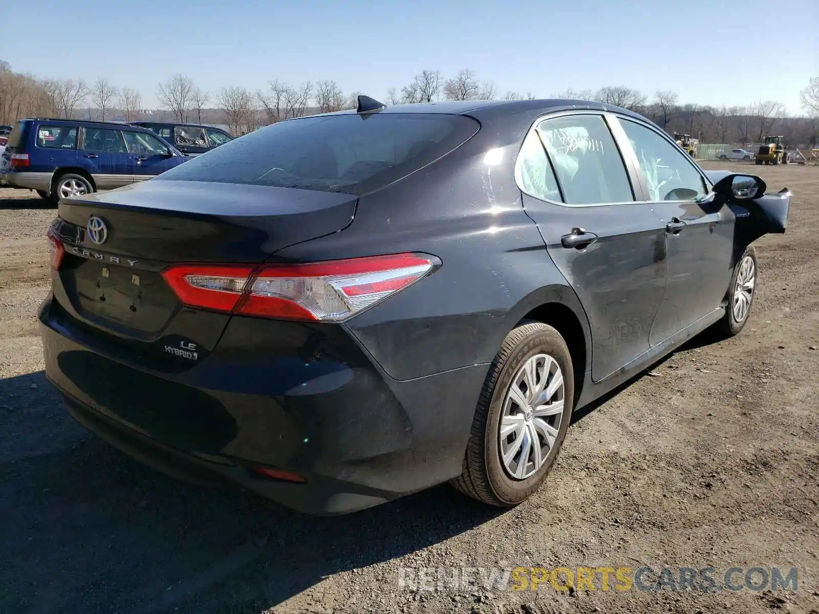 4 Photograph of a damaged car 4T1B31HK9KU517039 TOYOTA CAMRY 2019